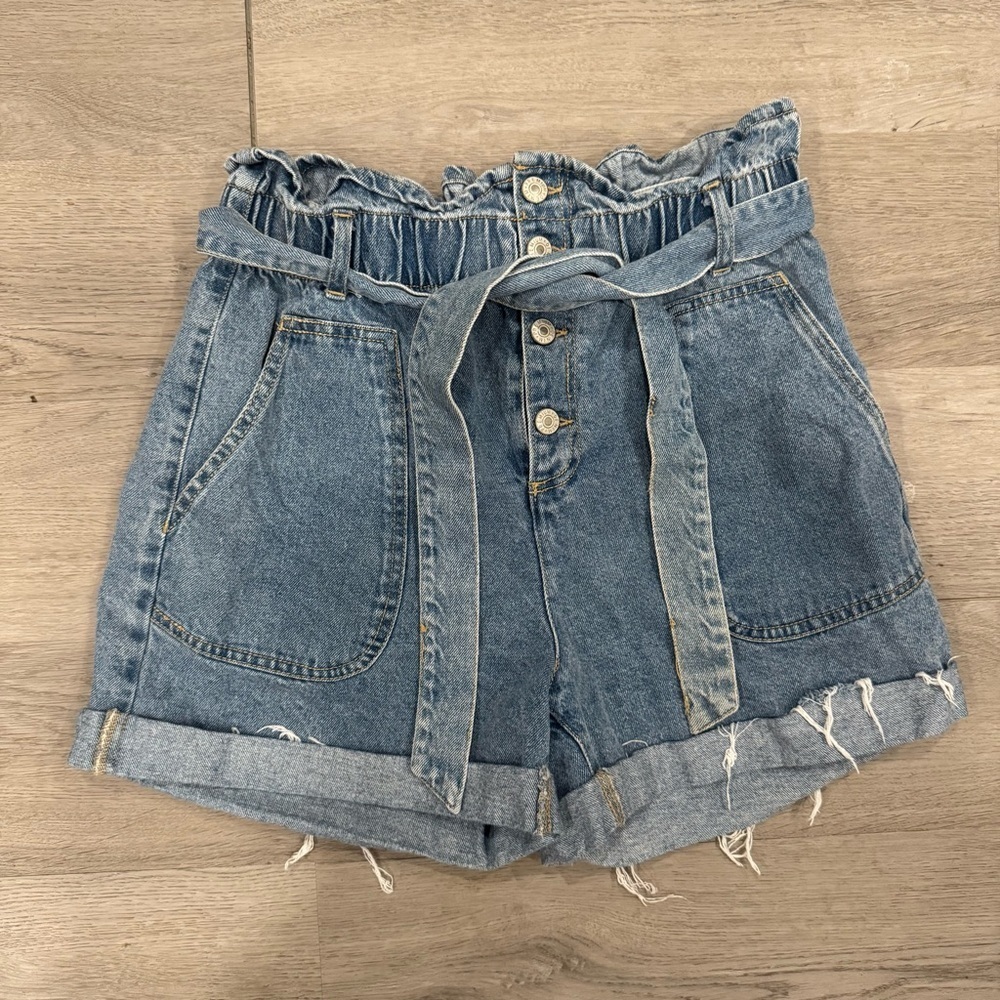 Love Tree Denim High Waisted Paper Bag Shorts With Tie Waist Size Medium